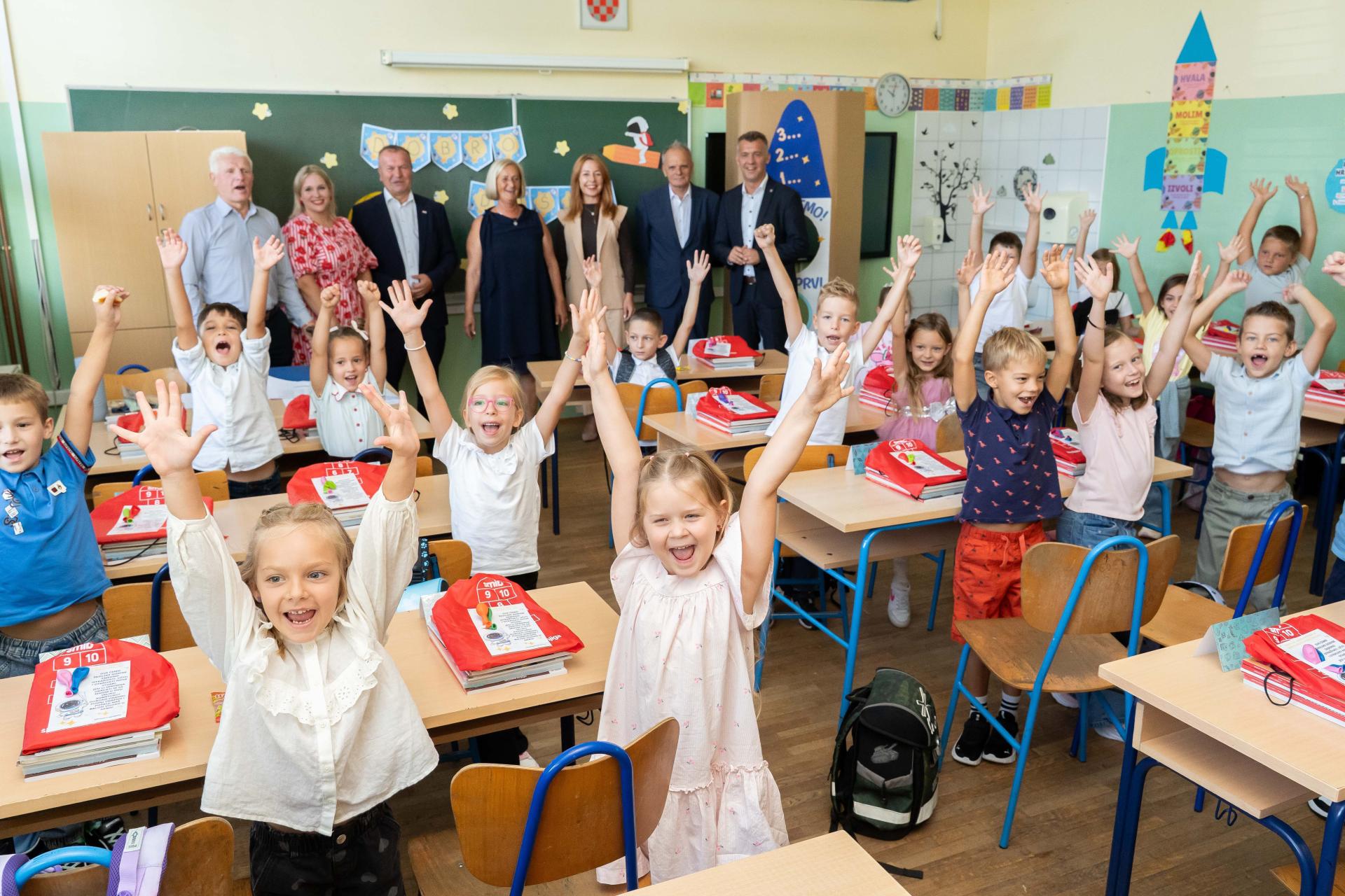 sracinec-prvi-dan-skole-29.jpg