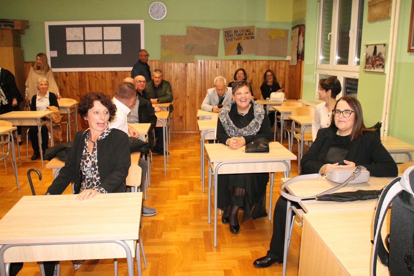 40_godina_osnovne_skole_III_OS_Varazdin_-_razred.jpg