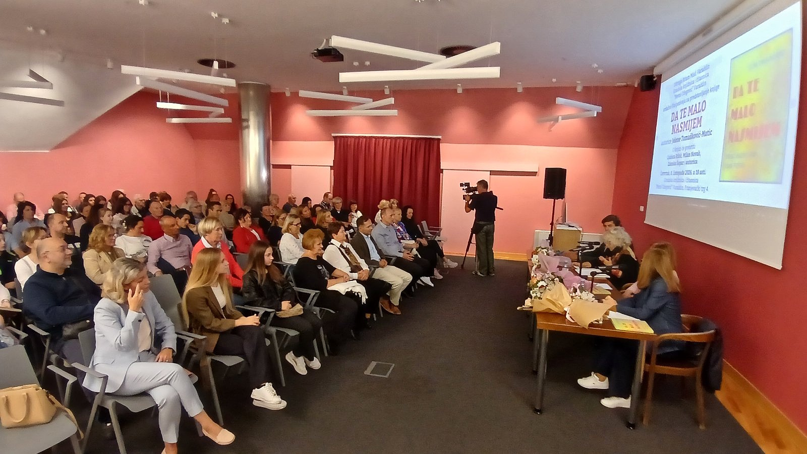 da-te-malo-nasmijem-promocija-knjige-08102026_6.jpg